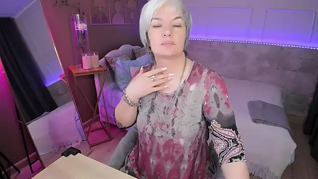 CarmenSoftのライブXXXチャット