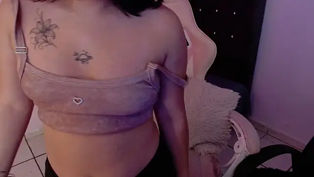 Violetpaige1's Webcam Show