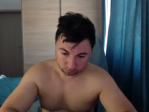 Pokazy przed kamerką – HankMalone