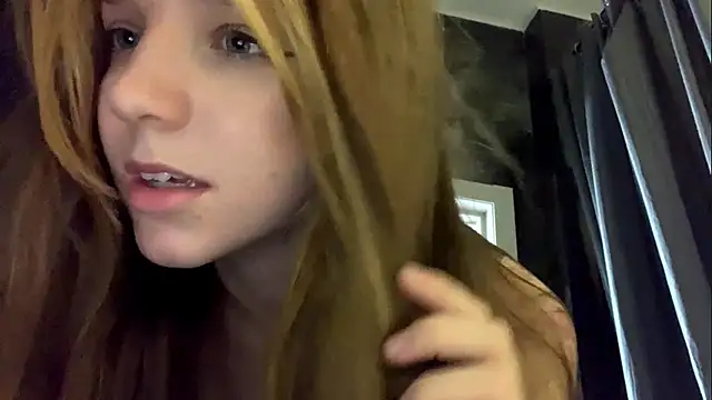 Kissme_Kira Chat XXX live