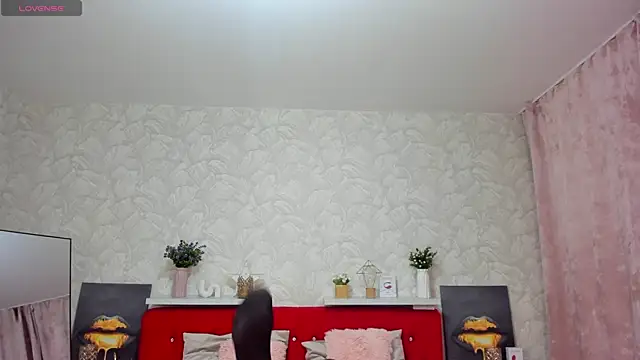 Онлайн чат XXX KattyPeachX