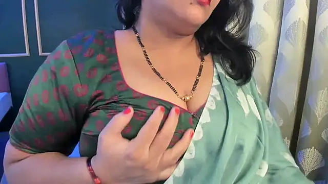 tarivishu11's Live XXX Chat