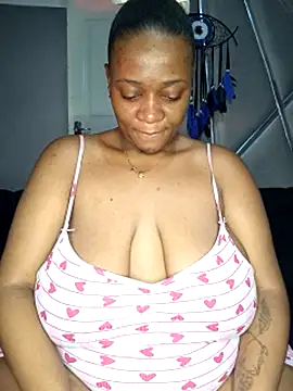 CocoBootyyy – Live XXX-chat