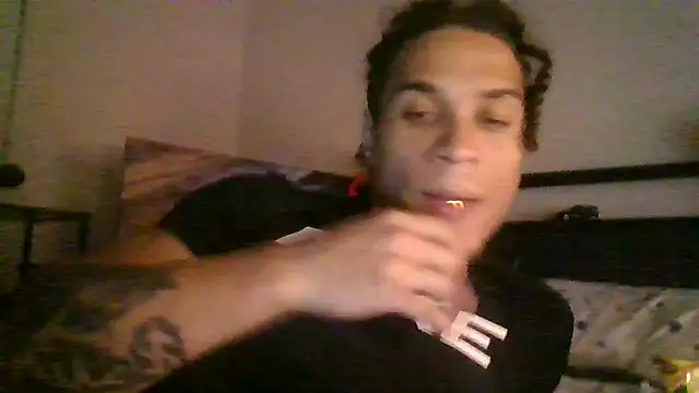 shurthingx's Webcam Show