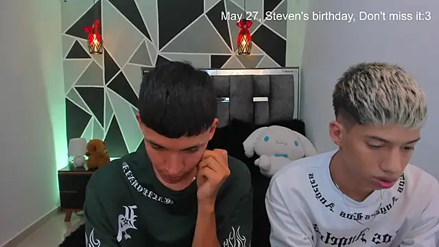 Juan_Nd_Steven's Webcam Show