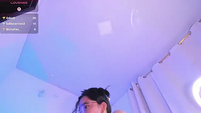 Chat +18 de miah_storm ao vivo