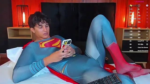 Leo_Savage_ Show Webcam