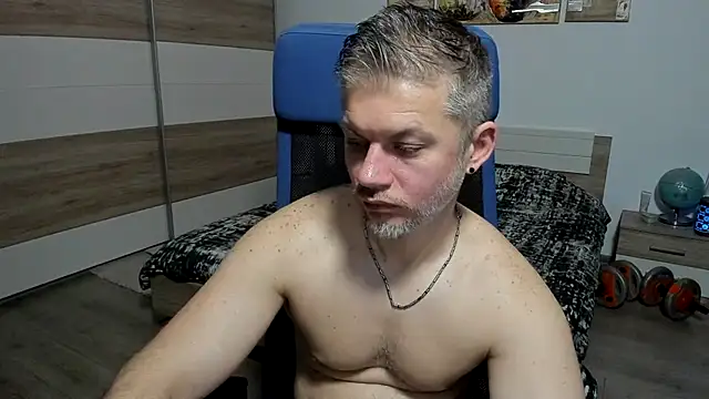 دردشة RobbyShawz الجنسية المباشرة