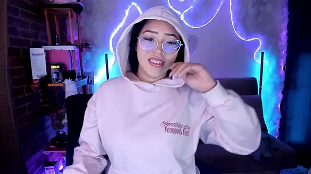 Chat +18 de liz_martins1 ao vivo