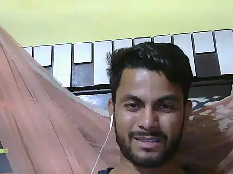Stubborndesiboy 网络视讯表演