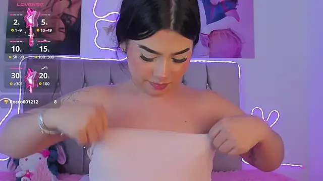 Ashley_piinkk_n Webbikameraesitys