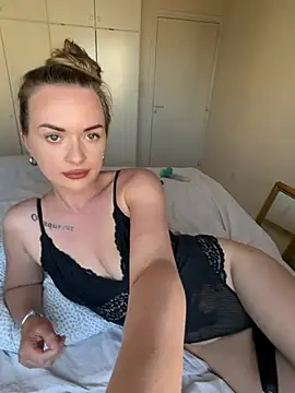 ElenaRebelle Chat XXX live