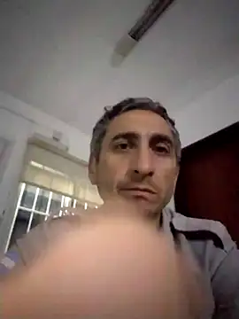 Alejandro83bsf's Live XXX Chat