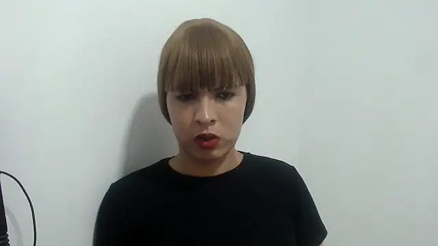 estefania224's Live XXX Chat