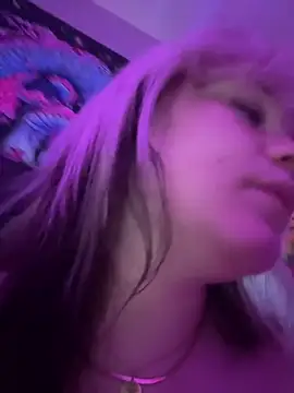 Chat +18 de Cutiepiespanks ao vivo