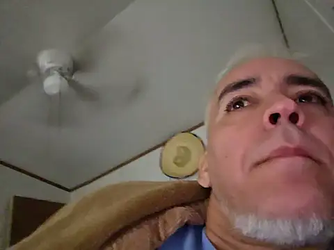 Xoc8_'s Webcam Show