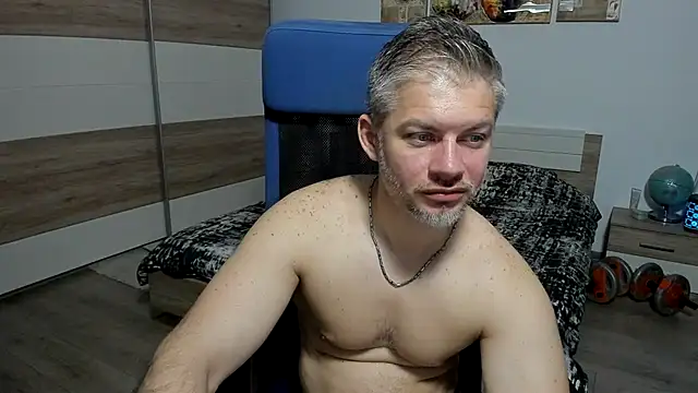 RobbyShawz live XXX chat