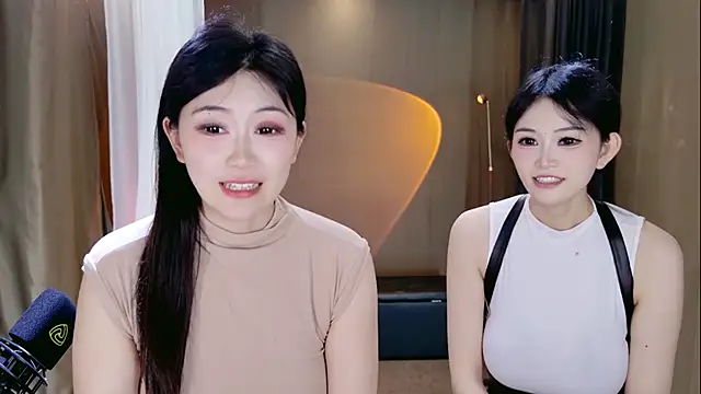 Banana-Milk69's Live XXX Chat