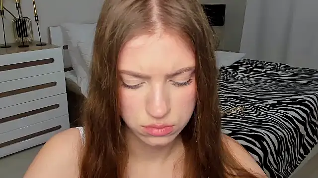 Erica_Kiss' Live XXX Chat