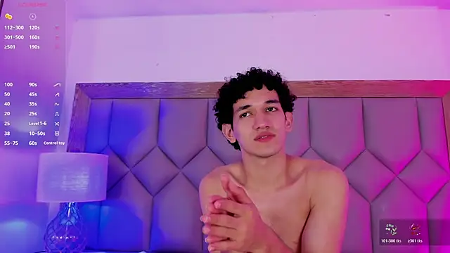 XXX chat uživo modela AlexPetiite