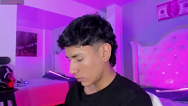 Chat +18 de Damien_Howard ao vivo