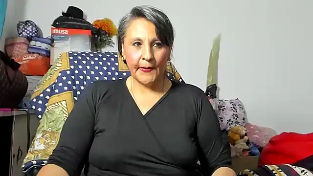 Chat XXX en directo de merlyna_goldens