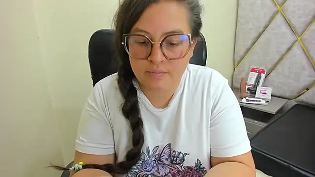 Sarah_Boobs_: απευθείας συνομιλία ΧΧΧ