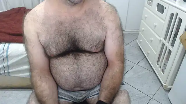 MysterBearMG live XXX chat