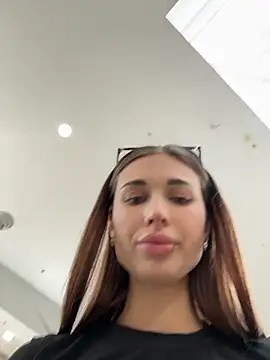 Živý XXX chat Charming_Ritta