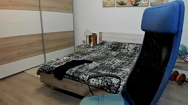Chat +18 de RobbyShawz ao vivo