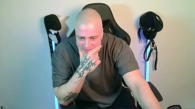 Chat +18 de Bigbaald ao vivo