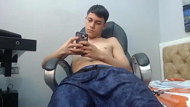 Ethanx18_'s Webcam Show