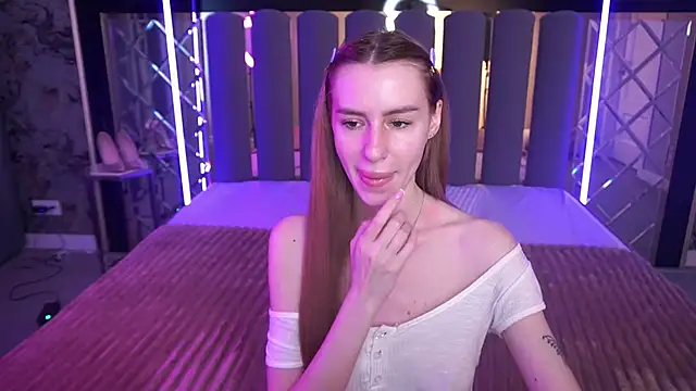 XXX chat uživo modela Snow_WhiteeeX