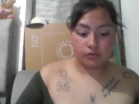Czat XXX na żywo – Alaia_moretti