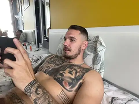 Hot__Tiger – Live XXX-chat