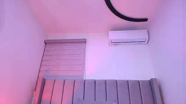 freyhasmith_ élő XXX-chatje