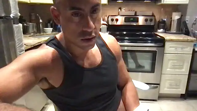 BigGuyMuscle webcam show