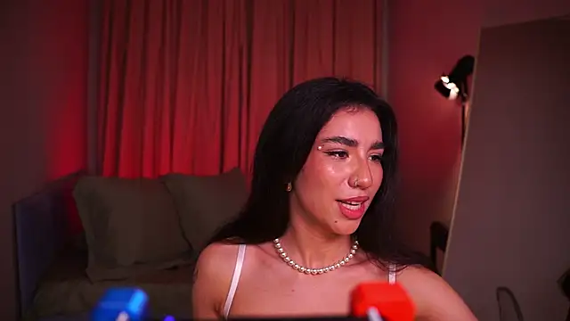 YokoKoko_ Adlı Modelin Canlı XXX Sohbeti