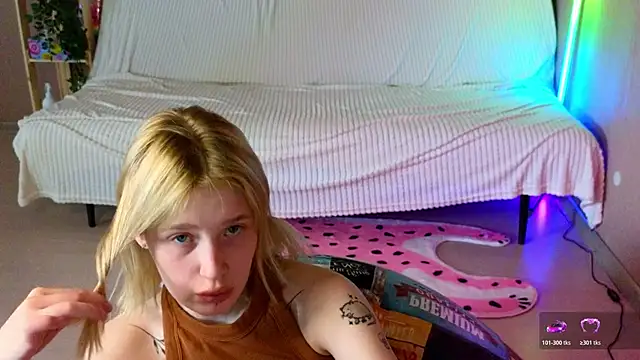 Show Webcam de two_gerls_here