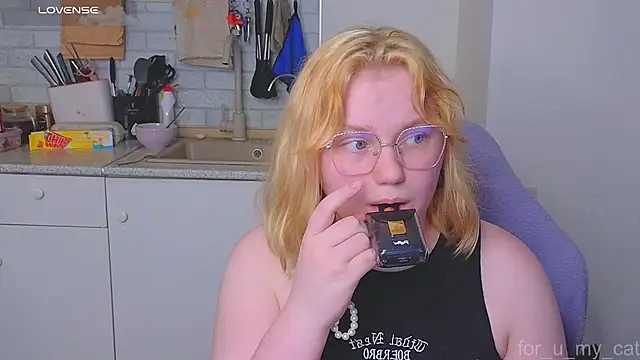 soft_focus Live XXX Chat