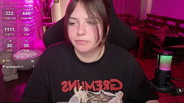 Show modela XNirvanaX na web-kameri