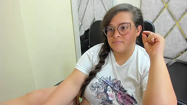 Sembang XXX Secara Langsung Sarah_Boobs_