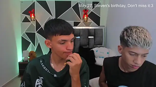 Juan_Nd_Steven 라이브 XXX 채팅