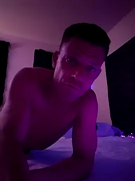 SexyAssPosingGuy's Live XXX Chat
