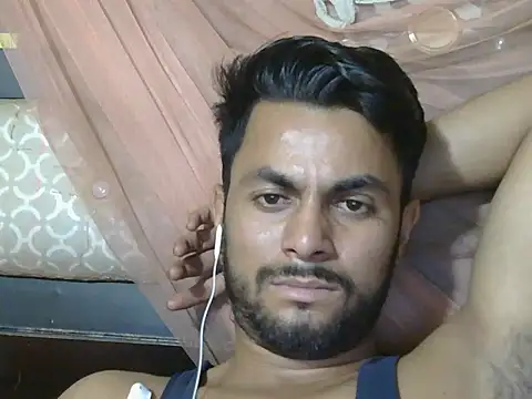 Stubborndesiboy 라이브 XXX 채팅