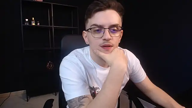 Chat XXX Live FelixStarkk