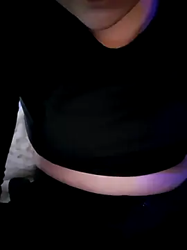 Sweettinydiamond live XXX chat