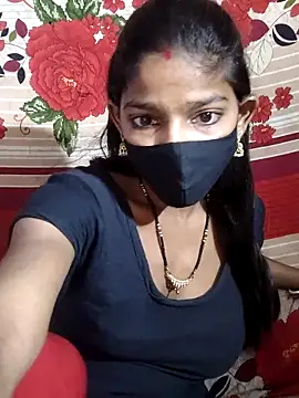 Itz_Aisha__ Chat XXX in diretta