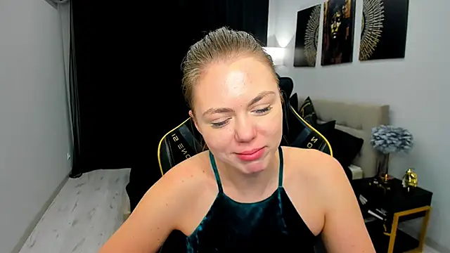 XXX chat uživo modela Strawberrye
