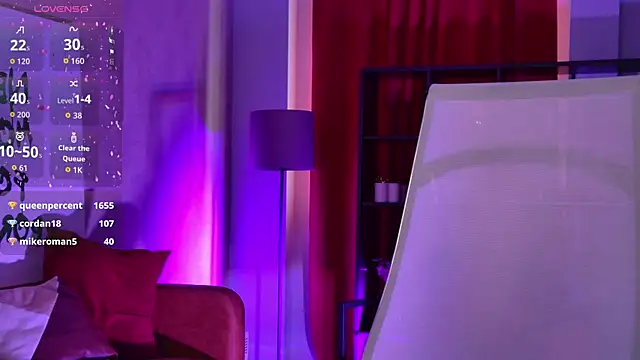 LanaBaker élő XXX-chatje